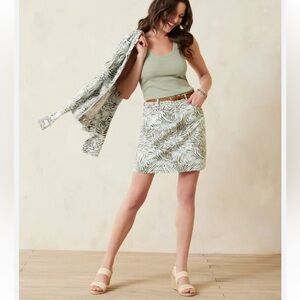 Tommy Bahama Boracay Beach Monstera Mirage Denim Mini Skirt 4 Green Palm Frond